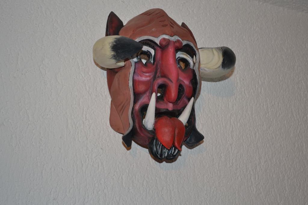 B&B La Tana Dell'Orso - Die Baerenhoehle Castello-Molina di Fiemme Bilik gambar