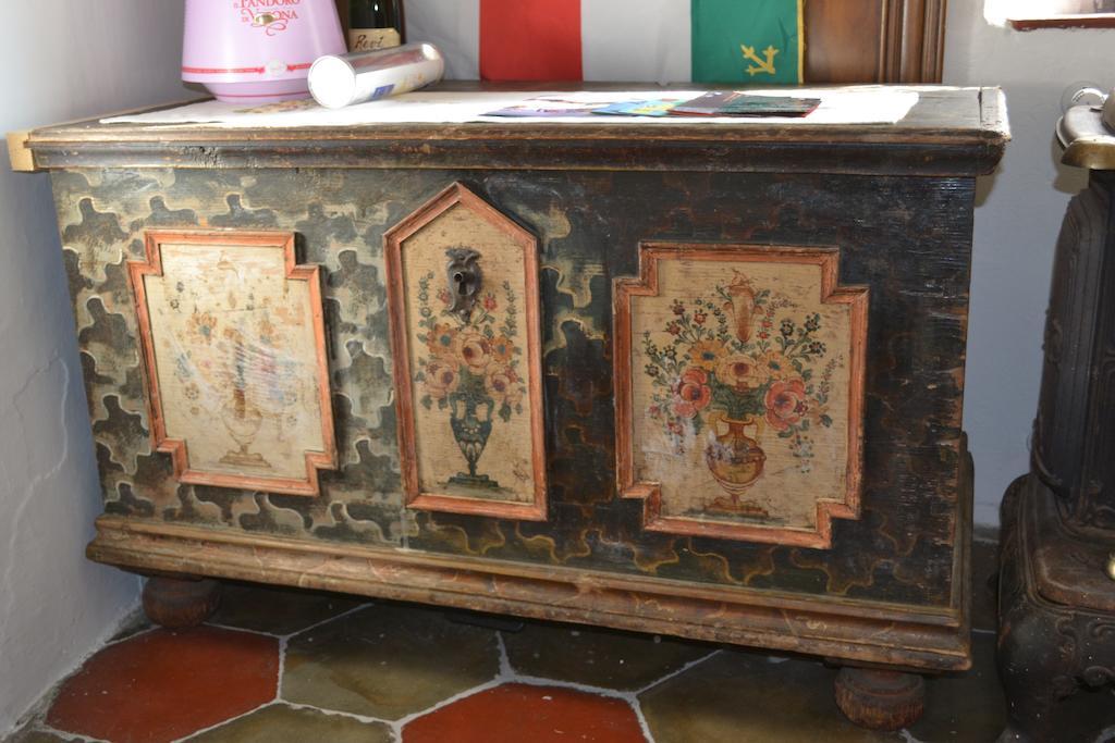 B&B La Tana Dell'Orso - Die Baerenhoehle Castello-Molina di Fiemme Bilik gambar