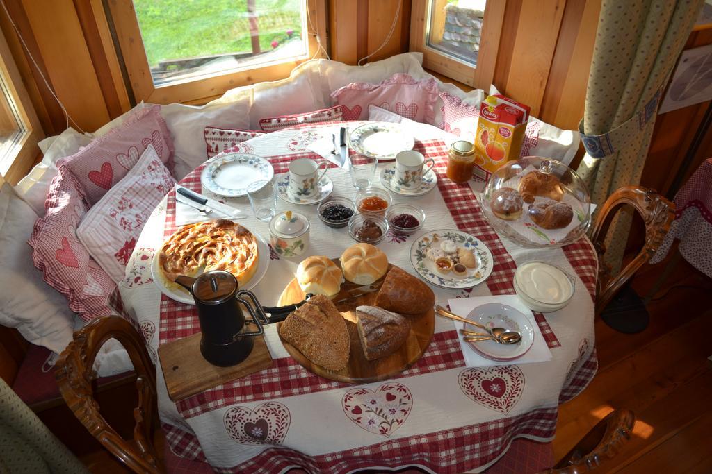 B&B La Tana Dell'Orso - Die Baerenhoehle Castello-Molina di Fiemme Luaran gambar